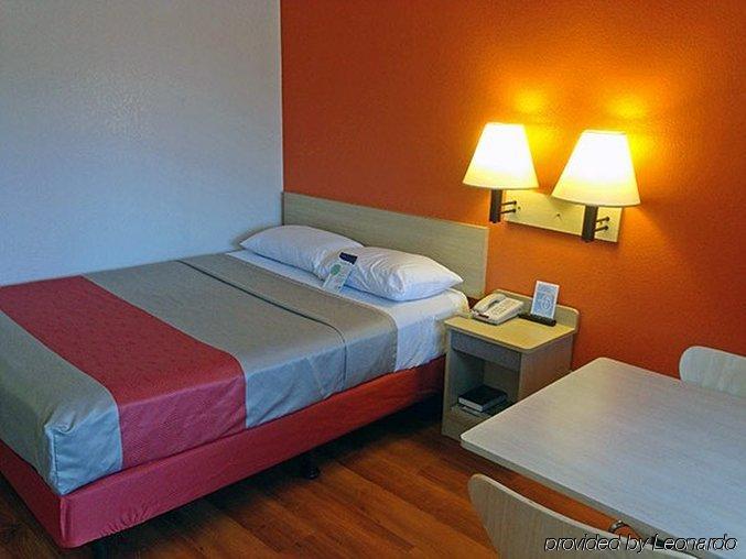 Motel 6-Tigard, Or - Portland South - Lake Oswego Eksteriør billede